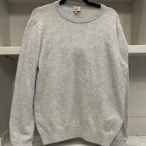 Faherty men’s medium Light Gray Crewneck Sweater.  Like new